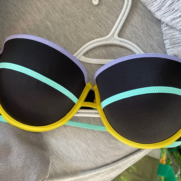 VS strapless swim top - Picture 1 of 2